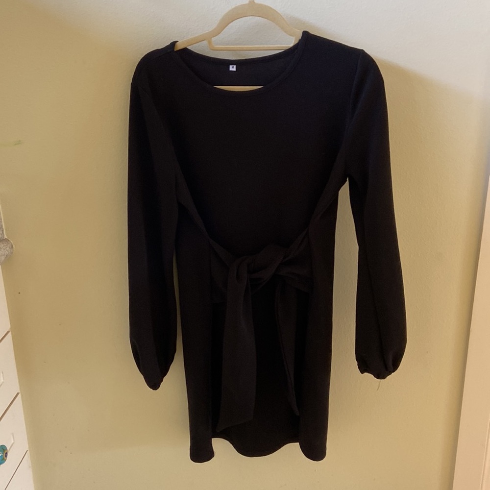 black long sleeve dress with tie